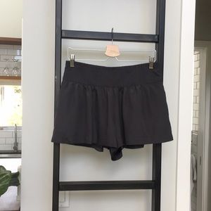 Express “skorts” NWT